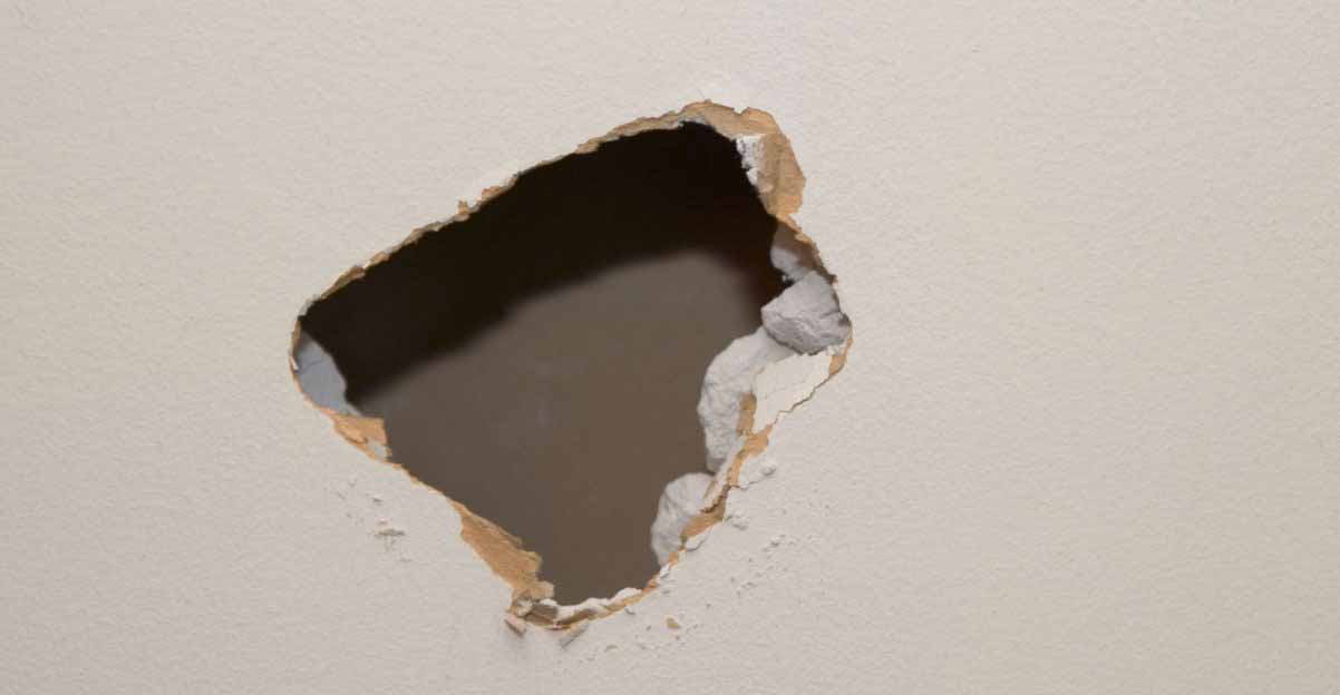 How to Fix Large Hole in A Plaster Wall